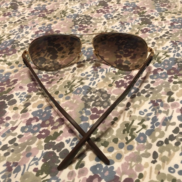 Ray-Ban’s - Picture 3 of 4